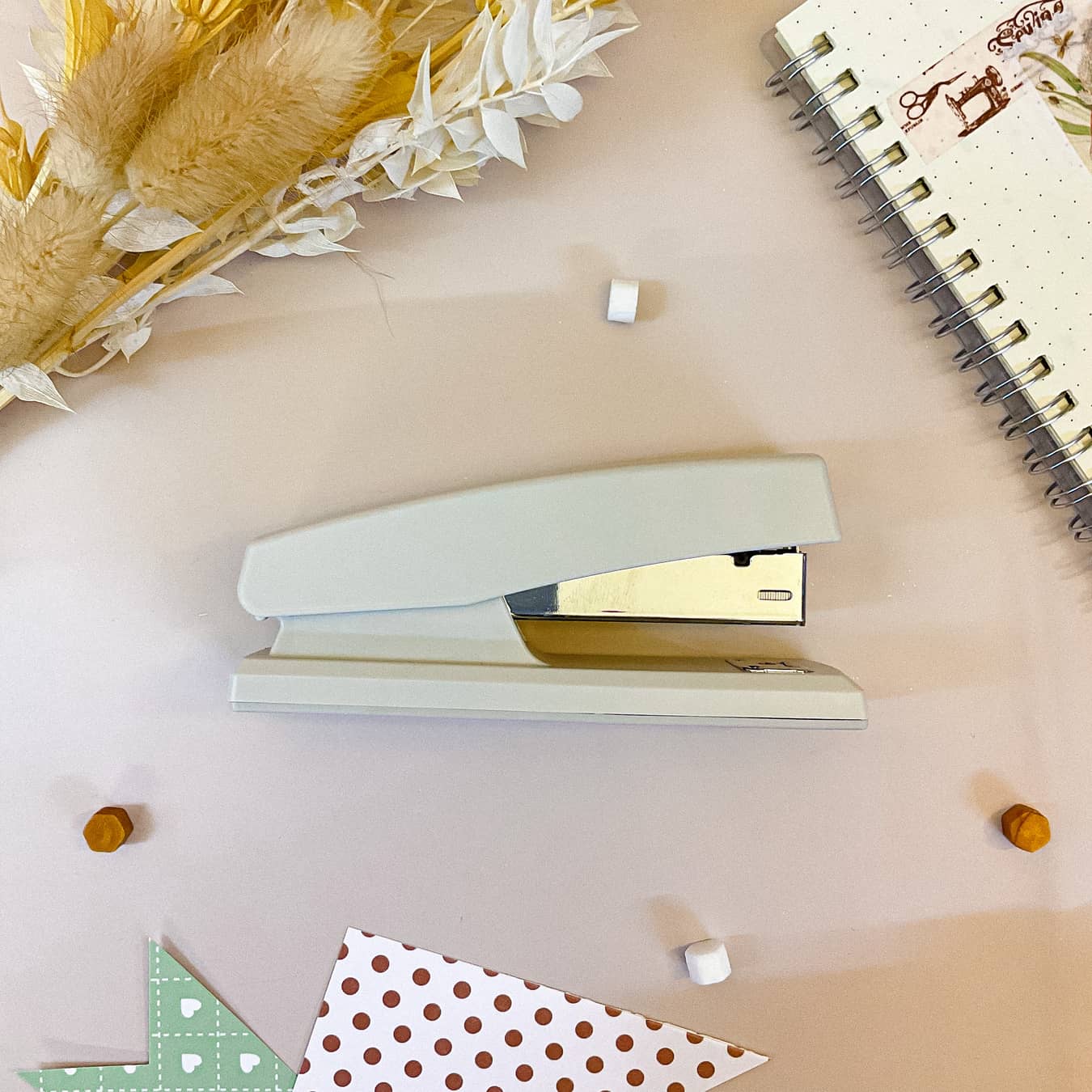 Deli Off White Stapler